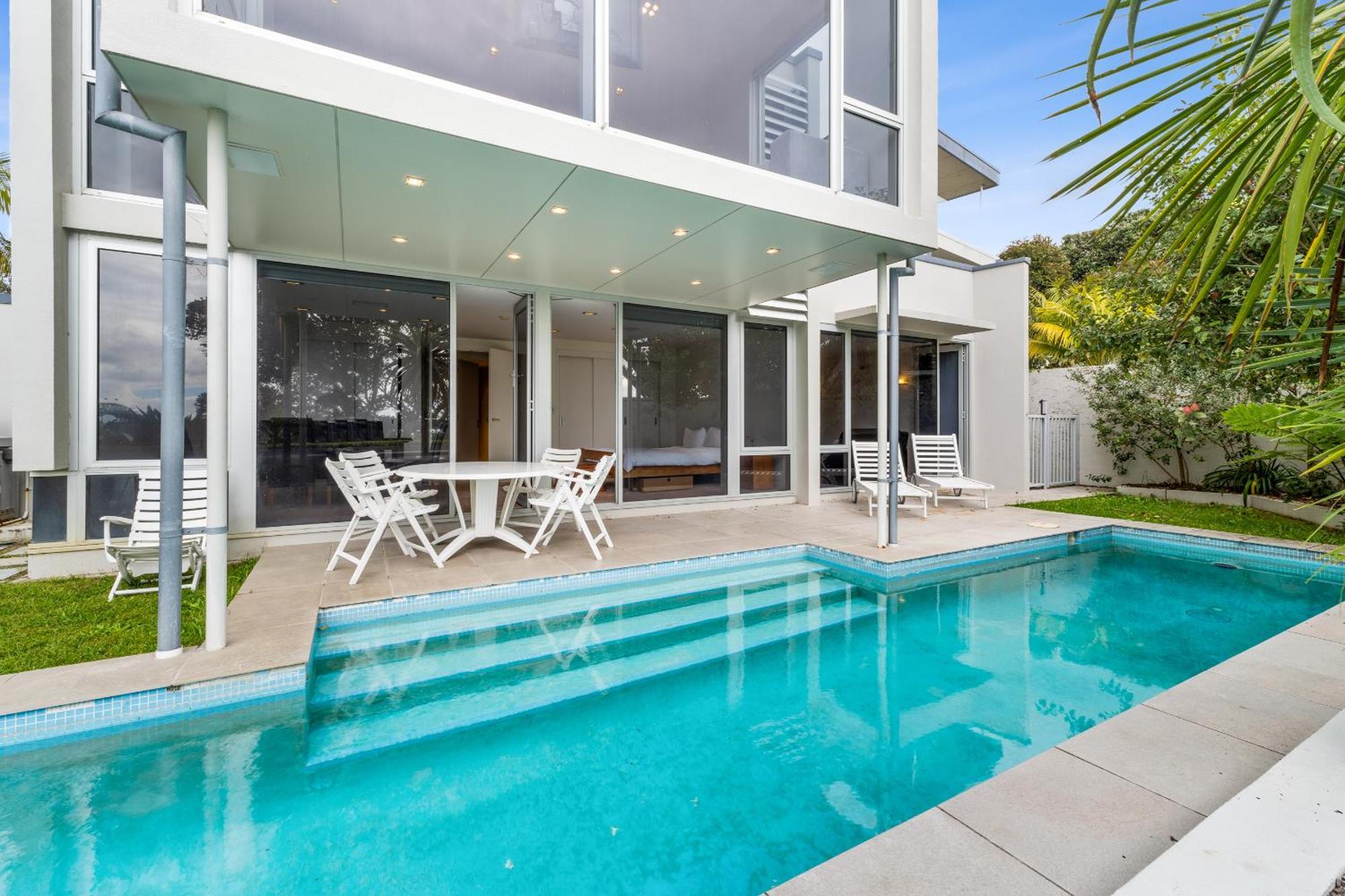 Вілла Sentinel Beach House - Auckland Holiday Retreat Екстер'єр фото