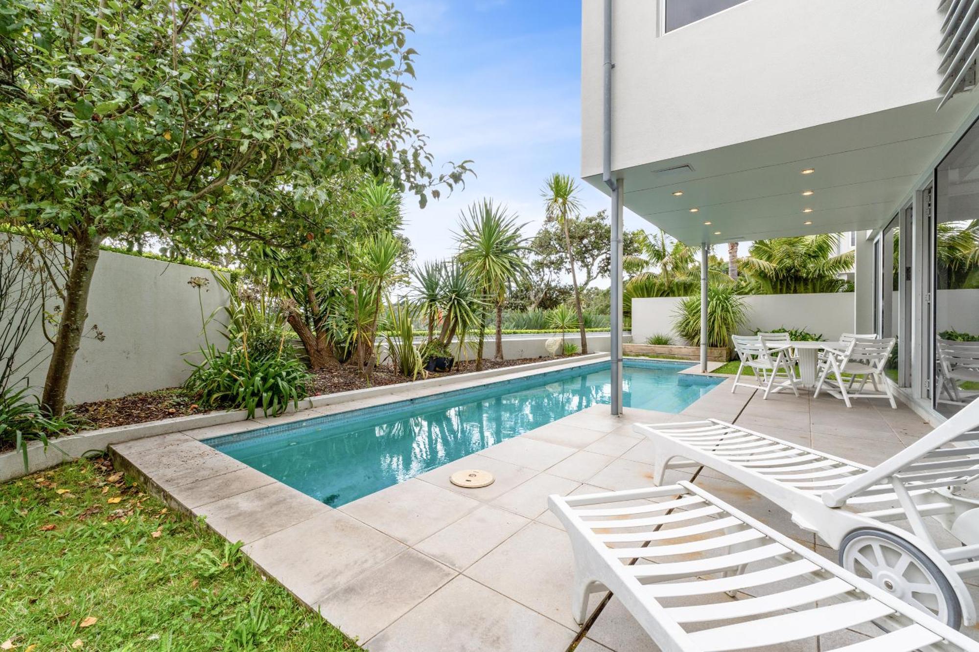 Вілла Sentinel Beach House - Auckland Holiday Retreat Екстер'єр фото